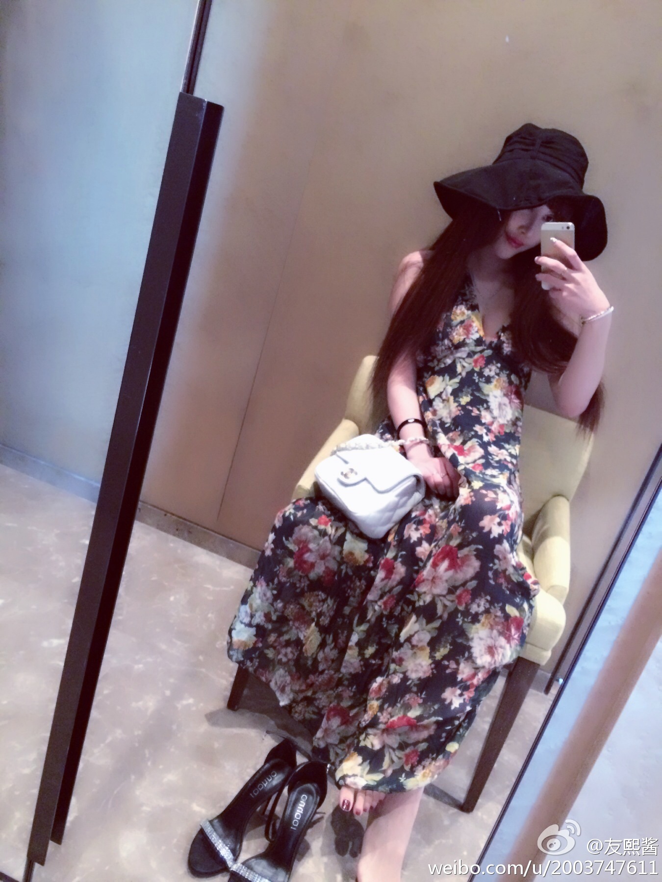 G罩美胸 火爆的辣子 友熙酱 微博自拍破解私密图片 1